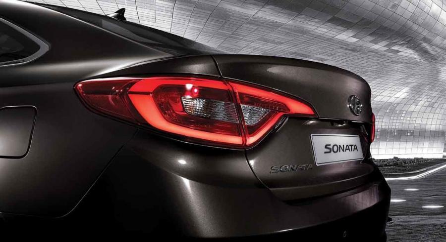  Hyundai Sonata 2015 года  (фото 16 из 16)